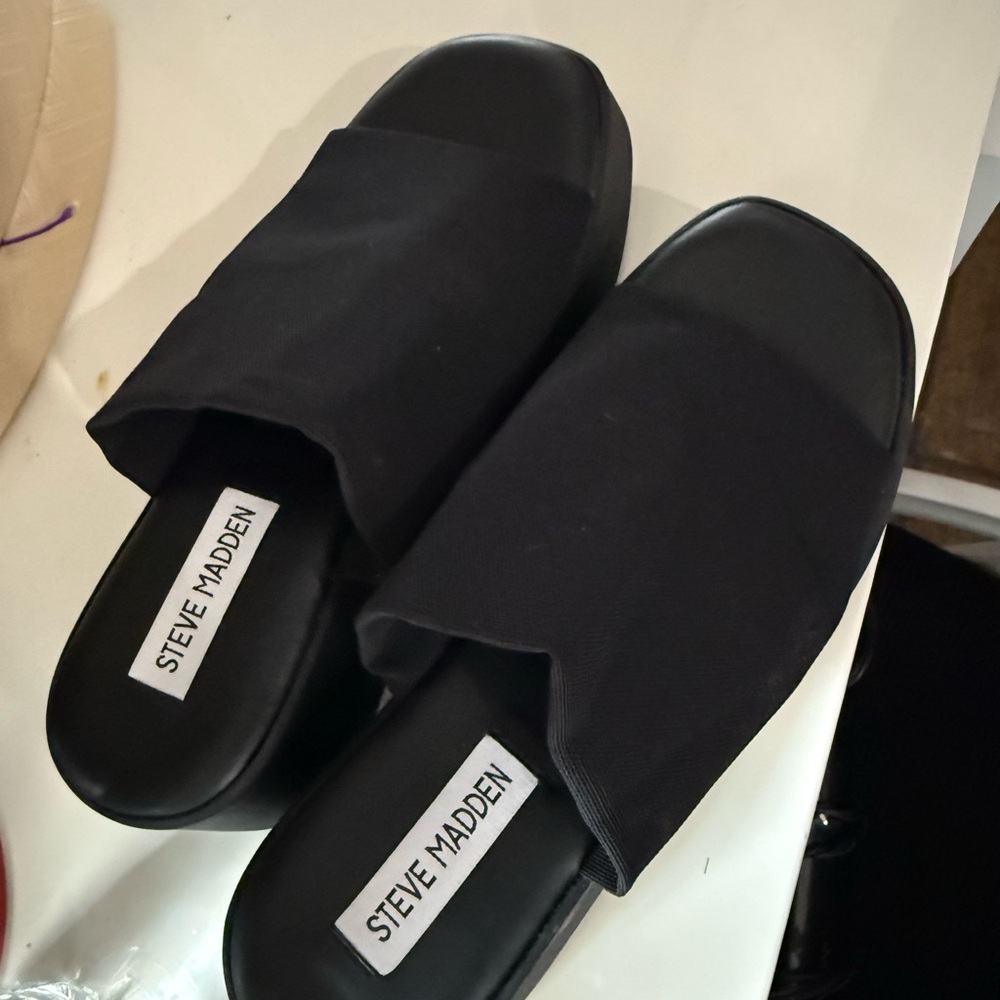 Steve Madden Black Slide Sandals - Picture 2 of 3